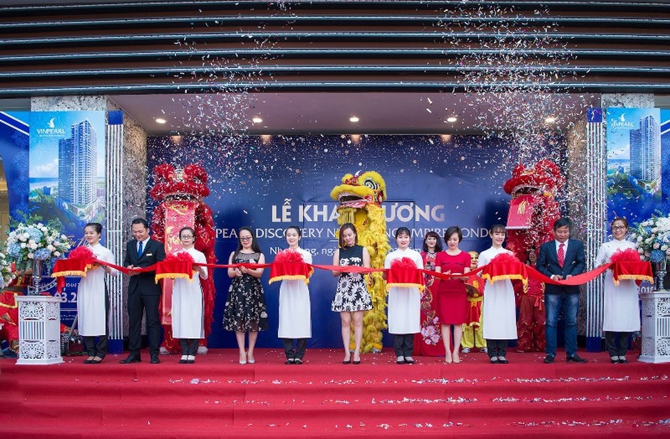 Vinpearl khai trương khách sạn nội đô đầu tiên tại Nha Trang - 1
Vinpearl Discovery Nha Trang Empire Condotel - khách sạn nội đô đầu tiên tại khu vực Nam Trung Bộ của thương hiệu Vinpearl, chính thức khai trương đón khách
