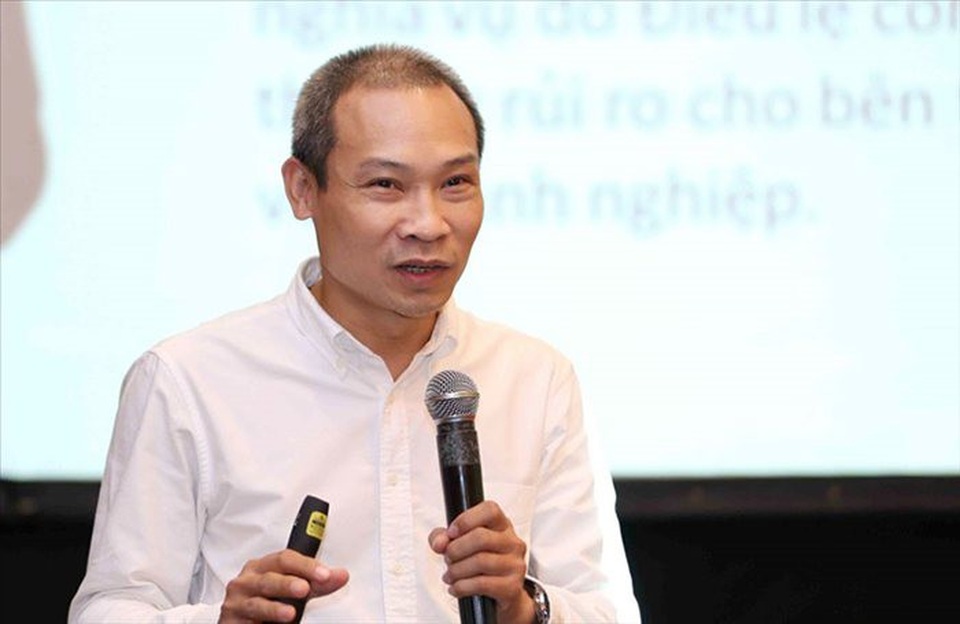 Viện phó CIEM: “Không thể bắt Uber, Grab chịu trách nhiệm cả những khâu họ không làm” - 1
Ông Phan Đức Hiếu: Không thể bắt doanh nghiệp phải chịu trách nhiệm cho tất cả các khâu mà họ không làm.