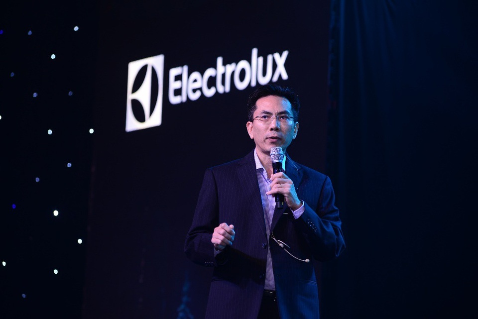 Ông Nguyễn Anh Thi – Tổng Giám đốc Electrolux Việt Nam chia sẻ: “Electrolux đã có mặt tại Việt Nam được 25 năm. Nhằm hướng đến cuộc sống tốt đẹp hơn, Electrolux đã và đang cho ra mắt những sản phẩm điện gia dụng thông minh đem lại những trải nghiệm và tiện ích tuyệt vời cho người dùng.”