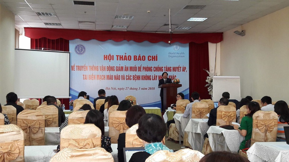 Đa số người dân đều tiêu thụ muối nhiều gấp đôi so với khuyến cao - 1
Quang cảnh buổi Hội thảo báo chí về truyền thông vận động giảm ăn muối.