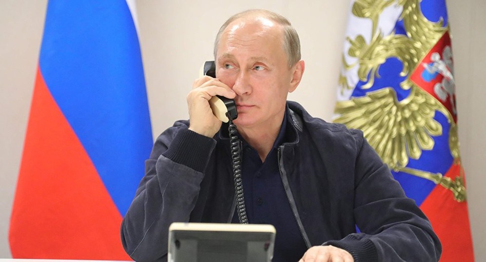 Các nguyên thủ thế giới dùng điện thoại của hãng nào? - 5 Tổng thống Putin được cho là không sử dụng điện thoại di động (Ảnh: Sputnik)