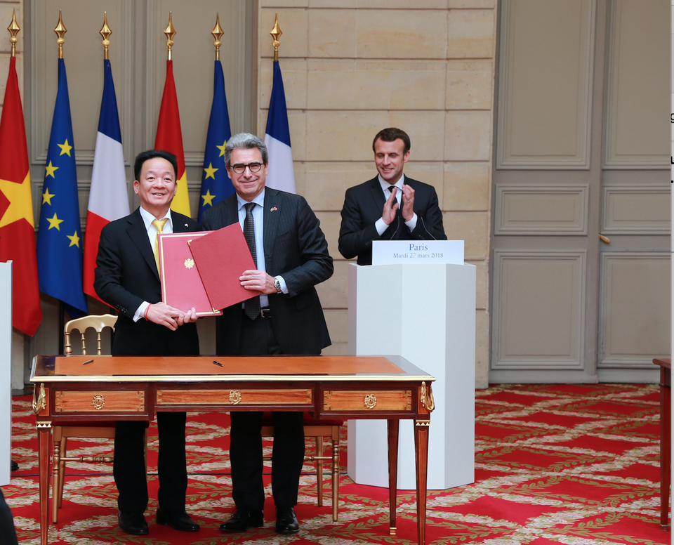 
Tập đoàn T&T và Tập đoàn Bouygues của Pháp ký kết biên bản ghi nhớ hợp tác về Dự án Đường sắt đô thị số 3
