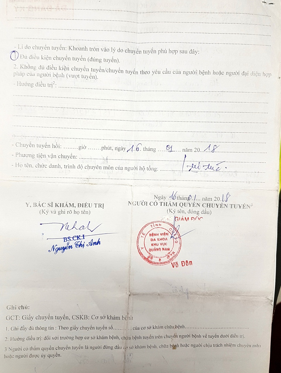 Chồng mất vì ung thư, vợ phải “cắm” sổ đỏ để chữa ung thư phổi - 8 Giấy chuyển tuyến