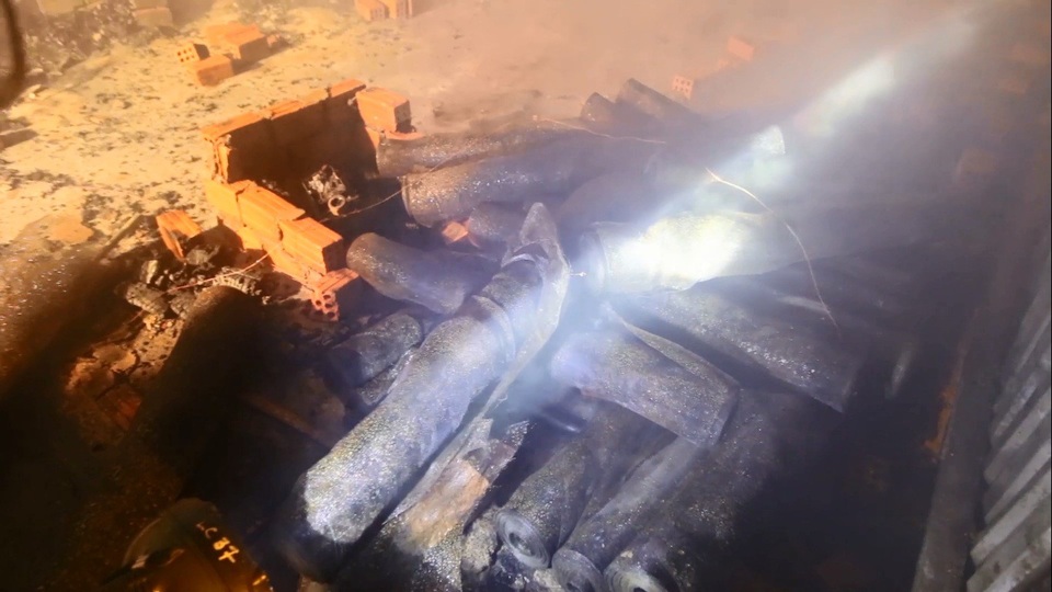 Trại dế hơn 1.000m2 bị “bà hỏa” thiêu rụi lúc nửa đêm - 3