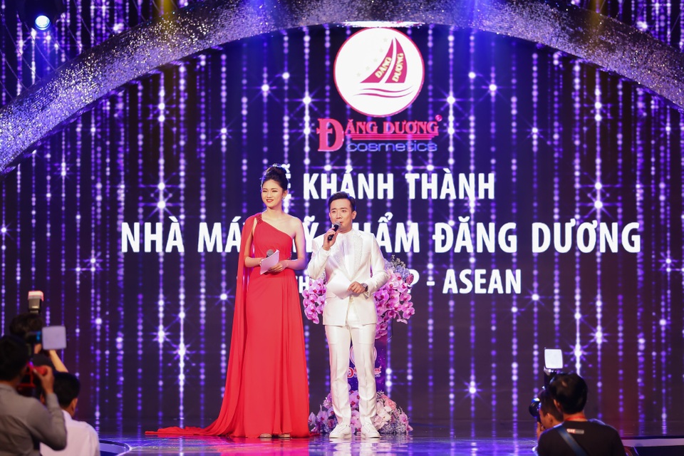 Nhà hàng Bê Vàng đồng hành cùng sự kiện khánh thành Nhà máy Sản xuất Mỹ phẩm Đăng Dương - 2 Nhà hàng Bê Vàng đồng hành cùng sự kiện khánh thành Nhà máy Sản xuất Mỹ phẩm Đăng Dương - 2