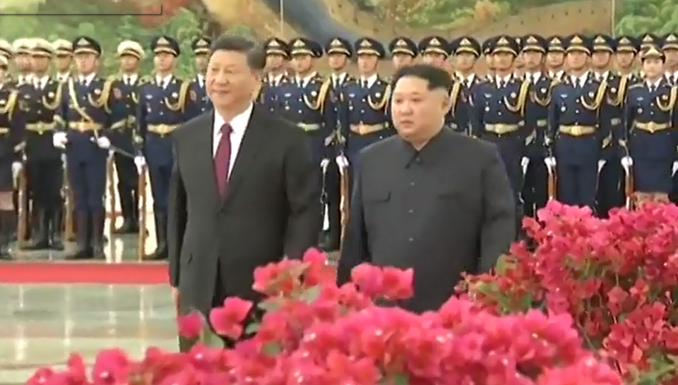 Hình ảnh chuyến thăm lịch sử của ông Kim Jong-un tới Trung Quốc - 4 Đây là chuyến công du nước ngoài được công bố đầu tiên của nhà lãnh đạo Kim Jong-un kể từ khi ông lên nắm quyền tại Triều Tiên từ năm 2011. (Ảnh: CCTV)