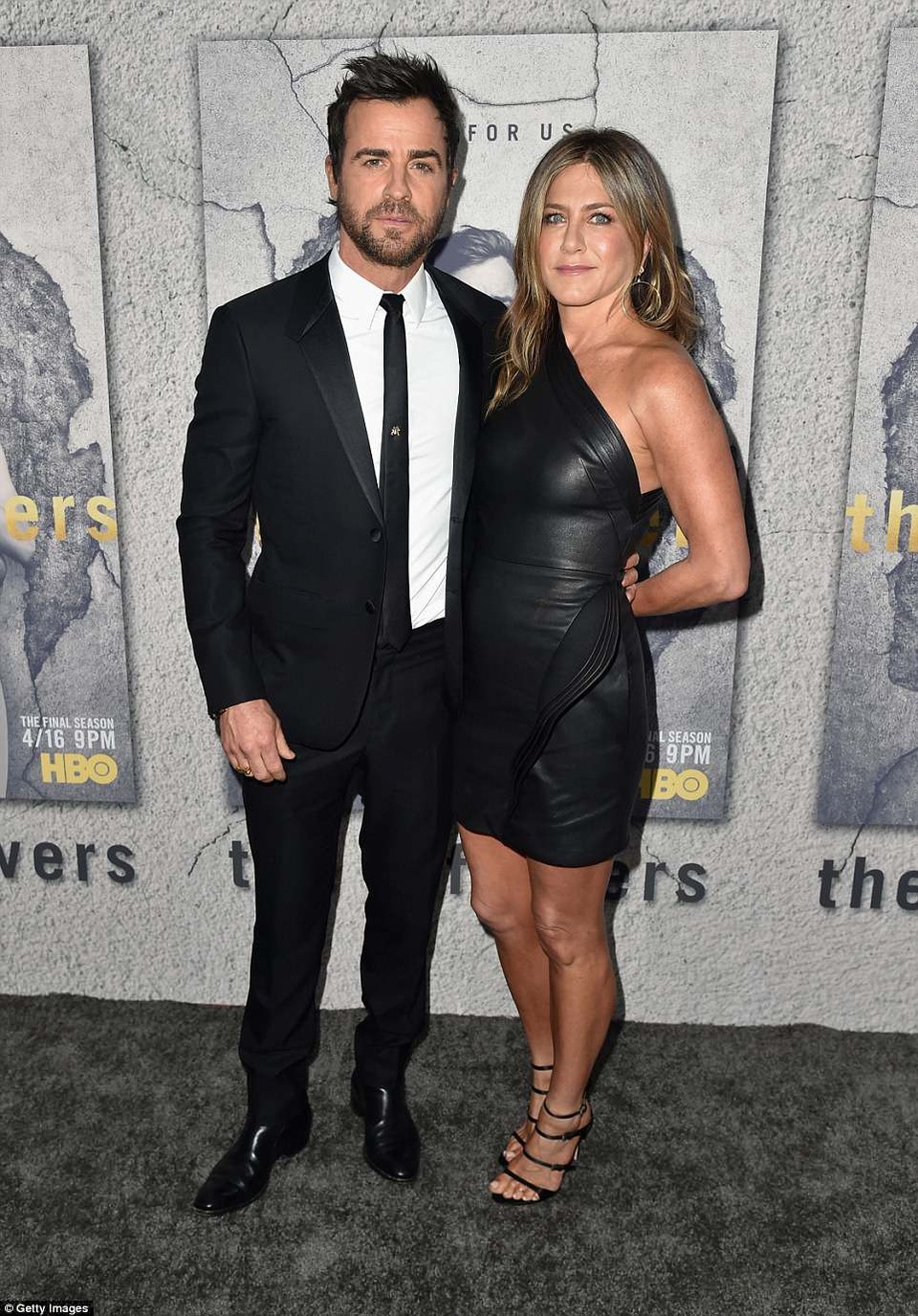 
Justin Theroux và Jennifer Aniston chia tay vì Jen không thích cuộc sống ở New York trong khi chồng cô không muốn rời thành phố này
