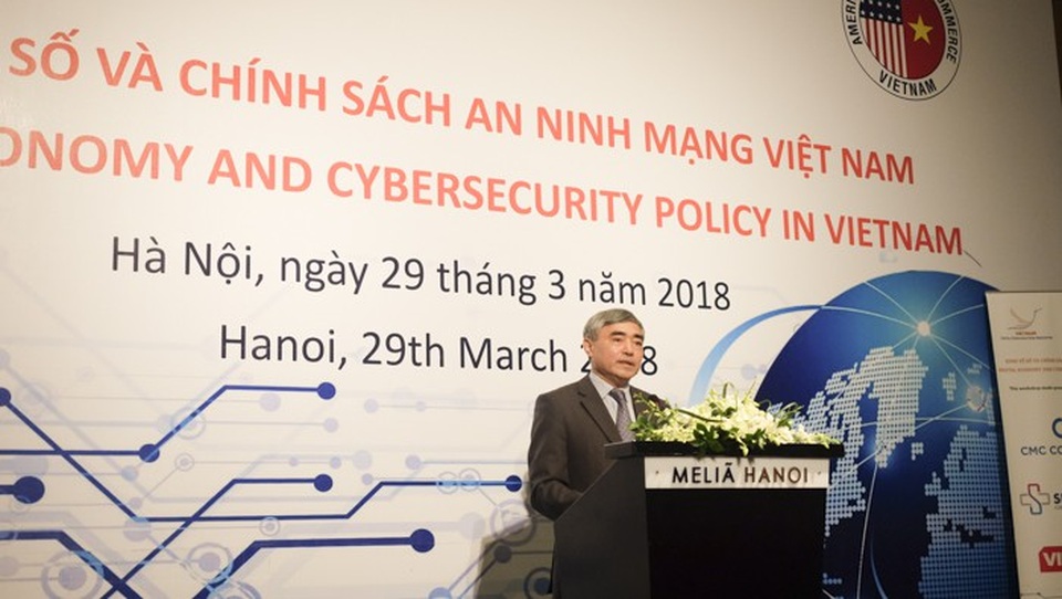 Quyền an toàn riêng tư trên Internet đang bị thờ ơ ở Việt Nam - 1
Thứ trưởng Bộ TT&TT Nguyễn Minh Hồng, Chủ tịch Hội Truyền thông số Việt Nam.