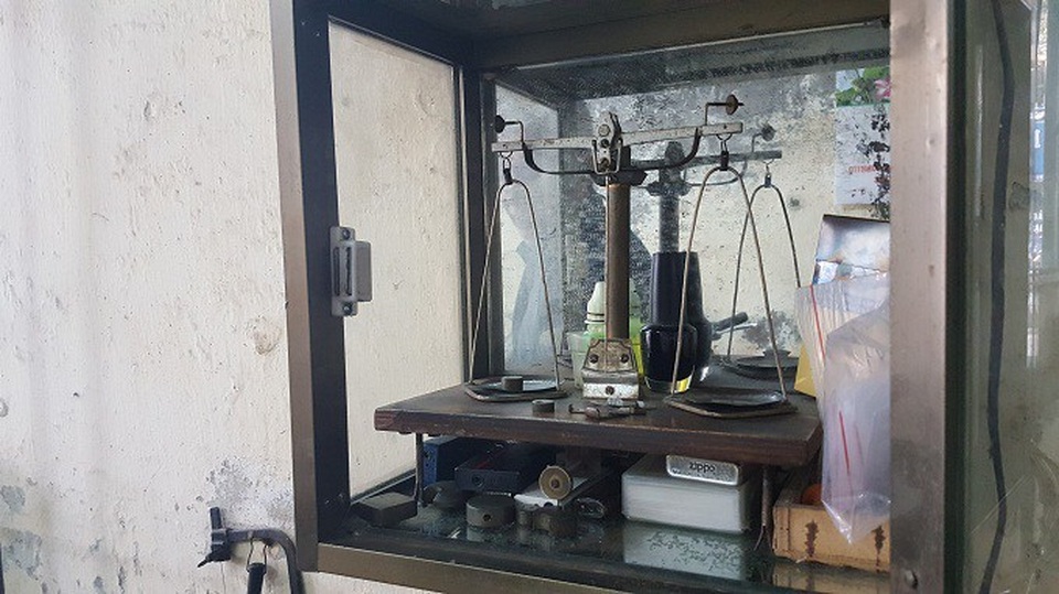 Chiếc bát vàng thương gia buôn vải tặng con gái dịp sinh nhật - 6 Chiếc bát vàng thương gia buôn vải tặng con gái dịp sinh nhật - 6