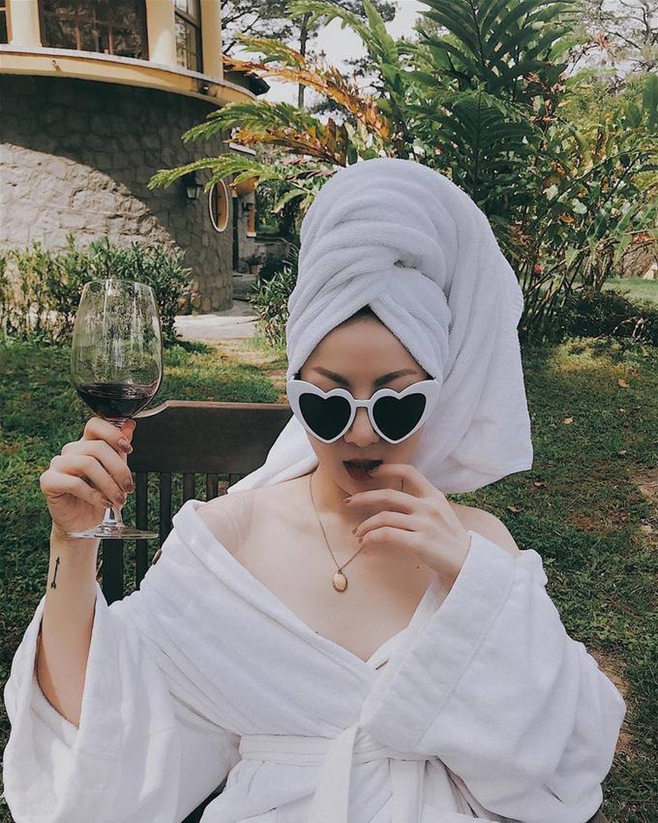 Sexy, táo bạo không kém sao Hollywood, mỹ nhân Việt nào soán ngôi “nữ hoàng khăn tắm”? - 28 Yến Nhi...