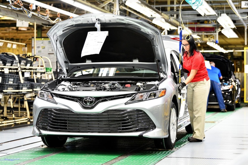 Toyota triệu hồi xe Camry 2018 vì lỗi động cơ - 1 Toyota triệu hồi xe Camry 2018 vì lỗi động cơ - 1
