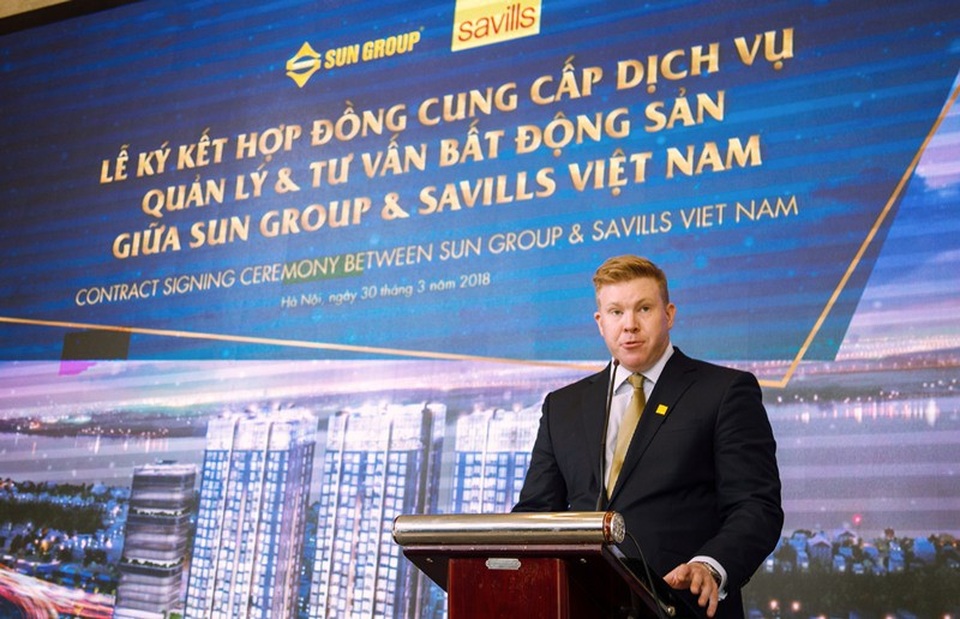 Tổ hợp 5 sao bên phố cổ Sun Grand City Ancora Residence sẽ do Savills vận hành - 2
Đại diện Savills Việt Nam - ông Matthew Powell phát biểu tại sự kiện