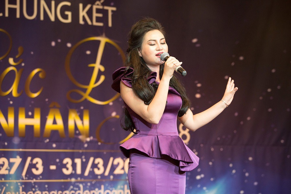 Người đẹp Trần Huyền Nhung đăng quang Nữ Hoàng Sắc Đẹp Doanh Nhân 2018 - Ảnh 2. Người đẹp Trần Huyền Nhung đăng quang Nữ Hoàng Sắc Đẹp Doanh Nhân 2018 - Ảnh 2.
