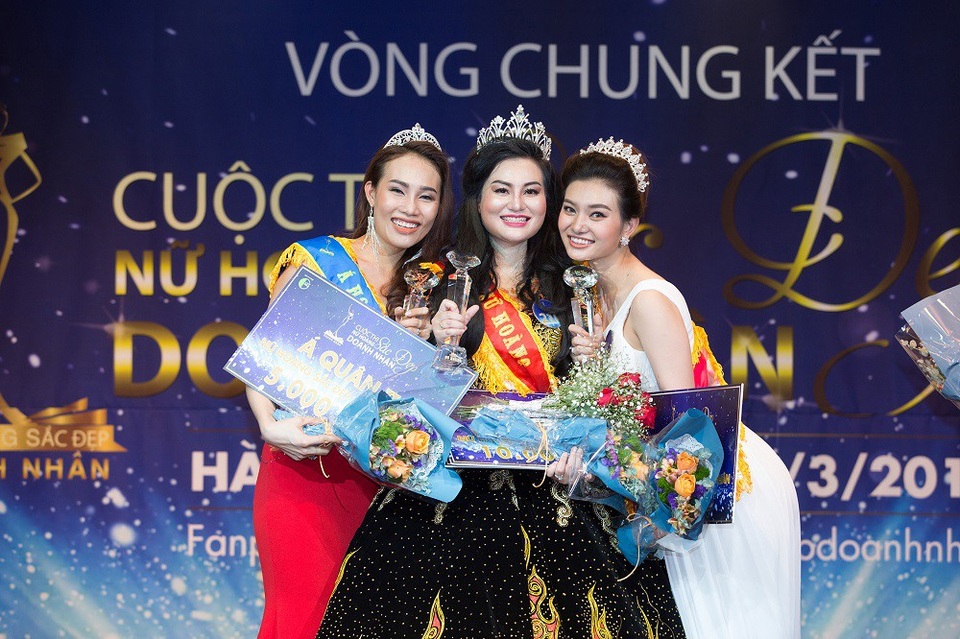 Người đẹp Trần Huyền Nhung đăng quang Nữ Hoàng Sắc Đẹp Doanh Nhân 2018 - Ảnh 4. Người đẹp Trần Huyền Nhung đăng quang Nữ Hoàng Sắc Đẹp Doanh Nhân 2018 - Ảnh 4.