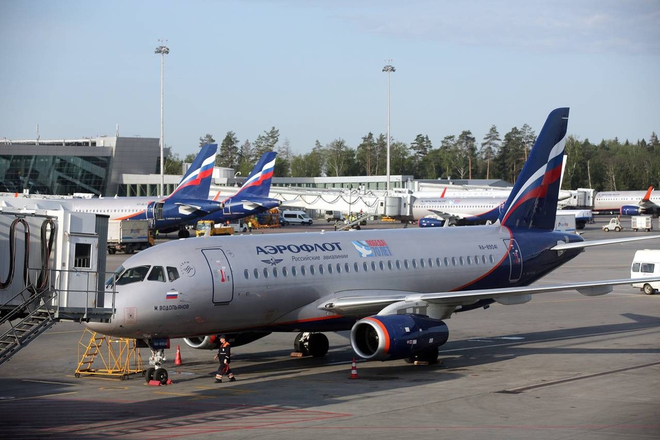 Nga “tố” Anh vô cớ lục soát máy bay Aeroflot giữa lúc căng thẳng - 1 Máy bay Aeroflot của Nga (Ảnh: Bloomberg)