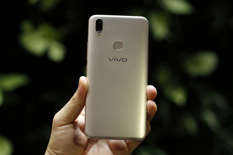 Mặt lưng Vivo V9