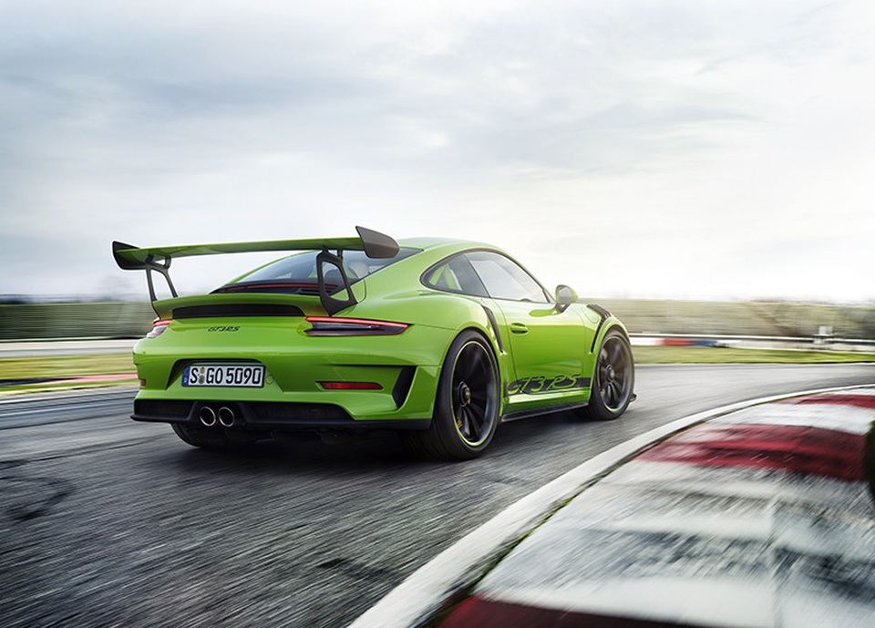 Porsche 911 GT3 RS có giá gần 14 tỉ đồng tại Việt Nam - 4 Porsche 911 GT3 RS có giá gần 14 tỉ đồng tại Việt Nam - 4