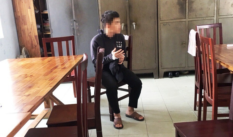 Bi kịch từ hình xăm, đôi nam nữ thương vong bất thường trong khách sạn - 1
Võ Thanh D., nam thanh niên liên quan đến cái chết của người yêu trong khách sạn.