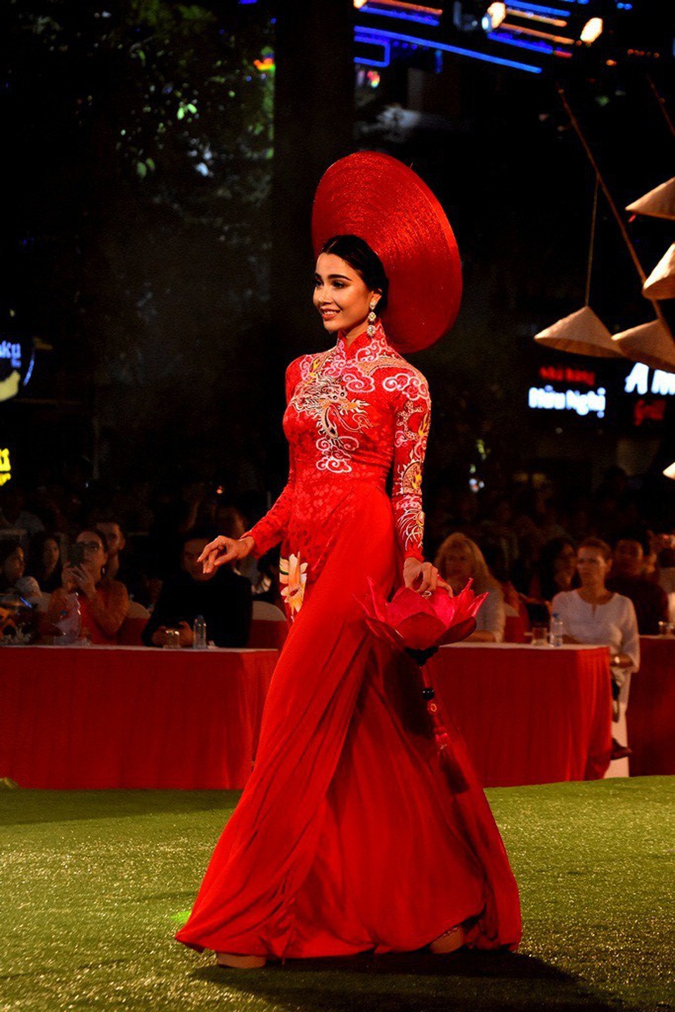 Rực rỡ với hành Hỏa