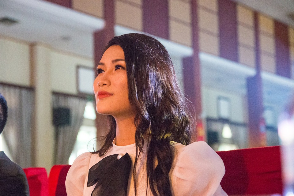 Top 10 Hoa hậu Hoàn vũ Ngọc Anh nổi bật trên ghế giám khảo - 2 Top 10 Hoa hậu Hoàn vũ Ngọc Anh nổi bật trên ghế giám khảo - 2