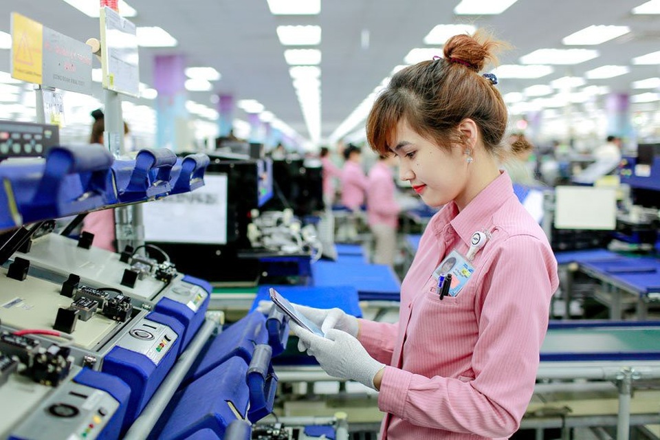 Lương lao động tại Bình Dương đạt hơn 10 triệu đồng/người/tháng - 1 Lao động tại Bình Dương và Bắc Ninh có lương cao là do tại đây có quy mô công nghiệp lớn.