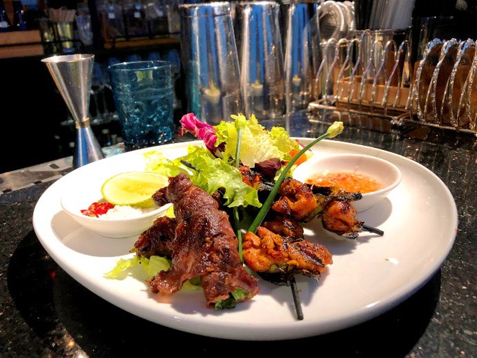 Daily BBQ – Đừng bỏ lỡ quanh phố đi bộ Hồ Gươm - 4
Các set BBQ được trình bày tinh tế và ngon mắt với mức giá hết sức hợp lí