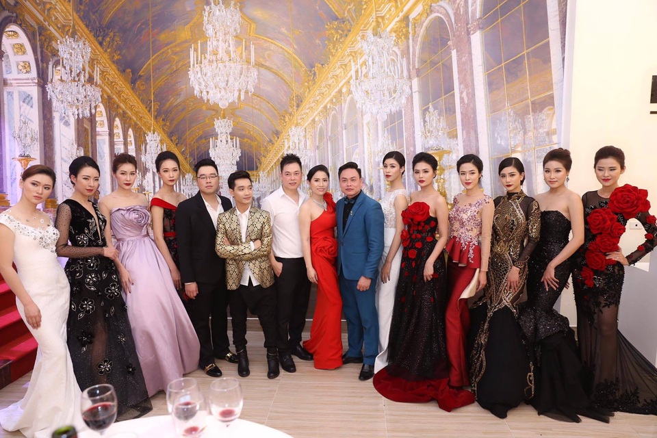 NTK Lê Hoàng Hải liên tiếp khai trương showroom thời trang “thứ 6” của mình tại Vĩnh Phúc - 7 NTK Lê Hoàng Hải liên tiếp khai trương showroom thời trang “thứ 6” của mình tại Vĩnh Phúc - 7