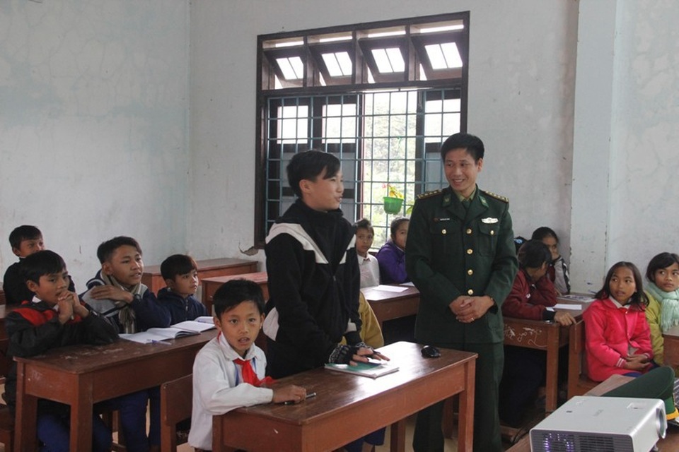 Thú vị “tiết học biên giới” của học sinh vùng cao - 3 Các học sinh được trình bày hiểu biết của mình về các nội dung bảo vệ biên giới