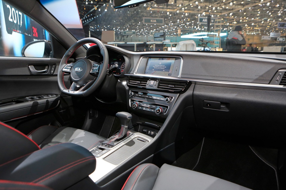 Kia Optima được trang bị động cơ hoàn toàn mới - 6 Kia Optima được trang bị động cơ hoàn toàn mới - 6