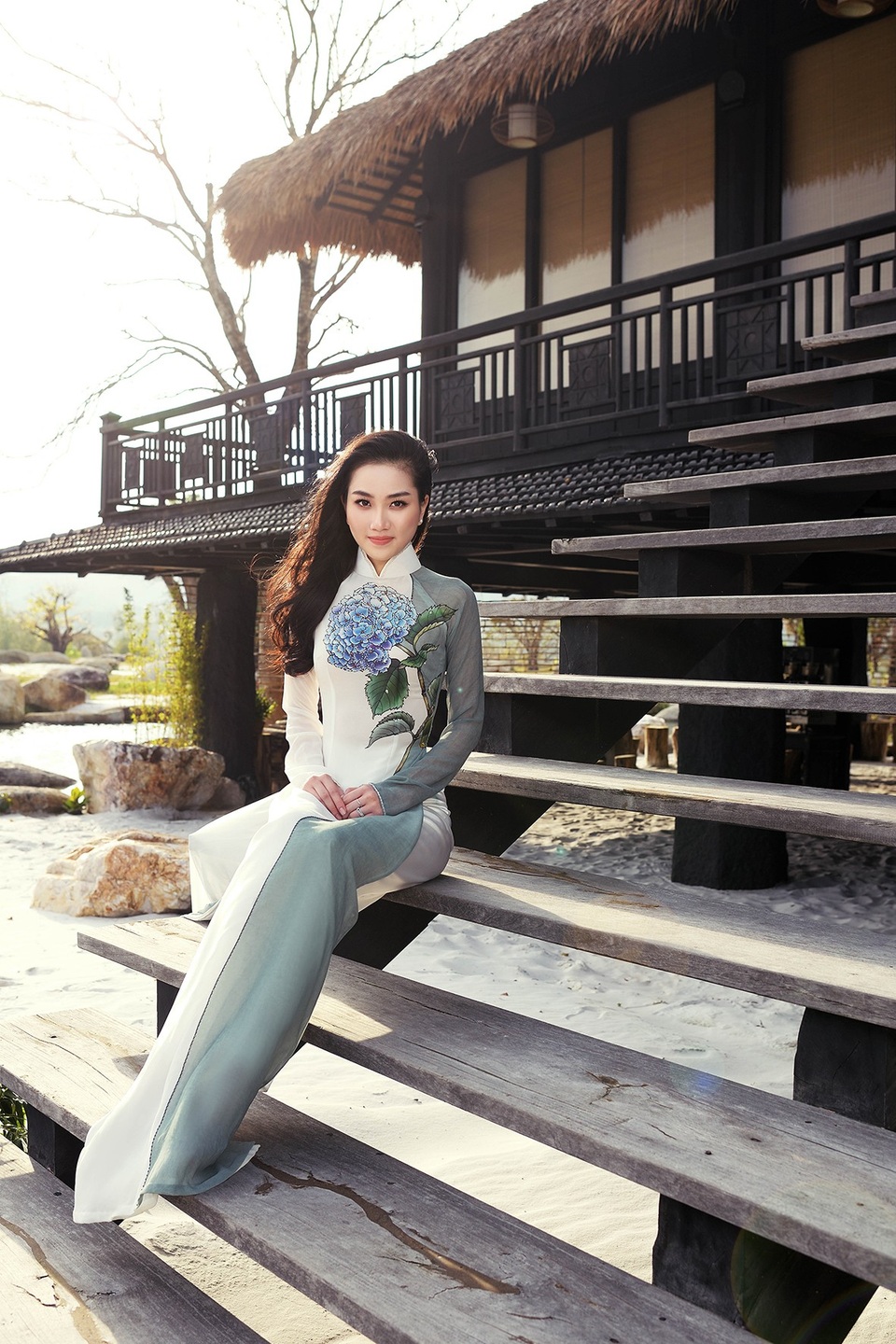 Lệ Hằng, Lan Hương diện áo dài đẹp “hút hồn” trước thềm 8/3 - 6 Lệ Hằng, Lan Hương diện áo dài đẹp “hút hồn” trước thềm 8/3 - 6