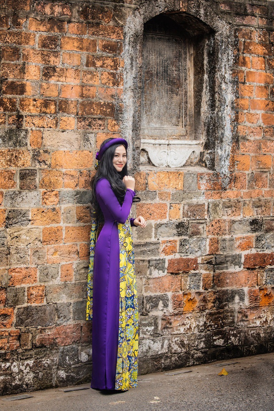 Hoa hậu Trần Huyền Nhung ngọt dịu dàng sắc tím trong lòng phố cổ Hà Nội - 9 Hoa hậu Trần Huyền Nhung ngọt dịu dàng sắc tím trong lòng phố cổ Hà Nội - 9