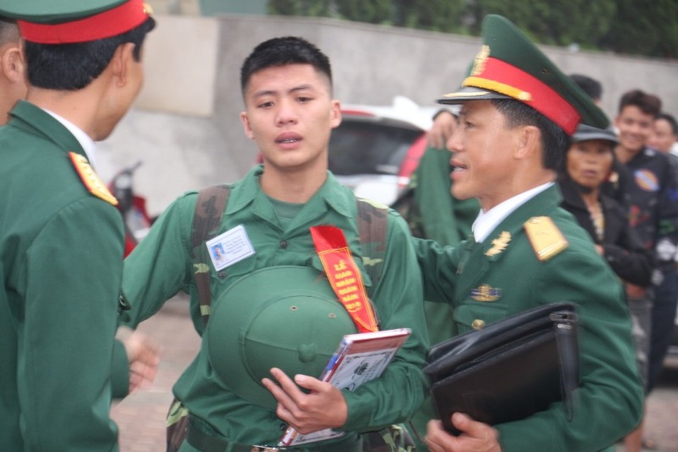 Các đơn vị tuyển quân, huấn luyện động viên các tân binh