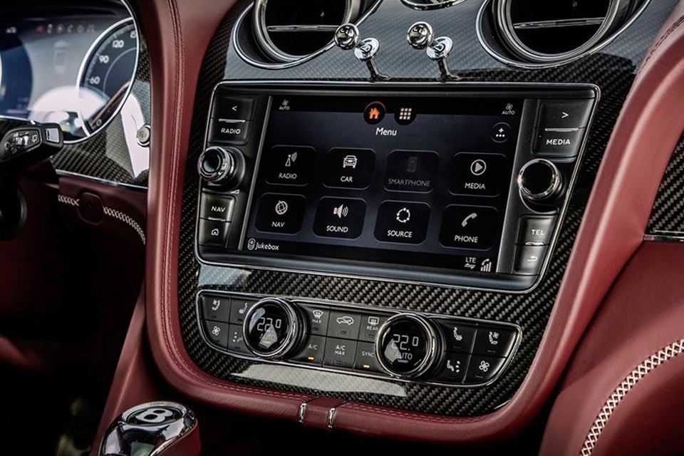 Bentley Bentayga chính thức “mượn” động cơ của Porsche Cayenne Turbo - 11 Bentley Bentayga chính thức “mượn” động cơ của Porsche Cayenne Turbo - 11
