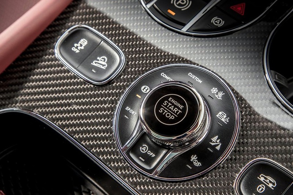 Bentley Bentayga chính thức “mượn” động cơ của Porsche Cayenne Turbo - 8 Bentley Bentayga chính thức “mượn” động cơ của Porsche Cayenne Turbo - 8