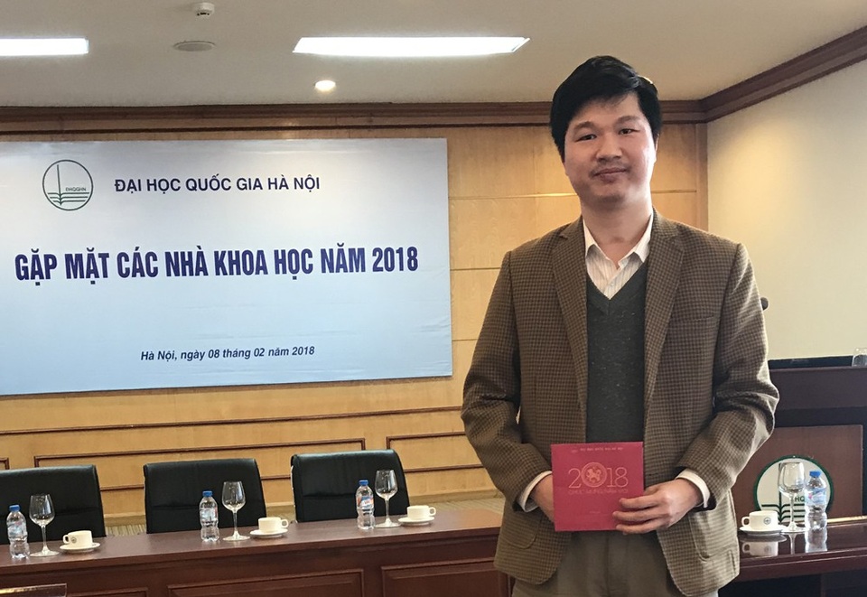 3 đề cử Gương mặt trẻ VN tiêu biểu 2017 và những câu chuyện chưa từng được kể - 9
TS Lê Hoàng Sơn đã có 43 công bố khoa học, trong đó có 15 bài báo trên các tạp chí ISI thuộc nhóm Q1 trong bảng xếp hạng Scimago - một bảng xếp hạng về công bố khoa học uy tín nhất trên thế giới.