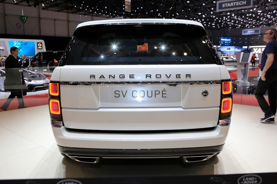SUV 2 cửa Range Rover SV Coupe - Cuộc chơi táo bạo của Land Rover - 12 SUV 2 cửa Range Rover SV Coupe - Cuộc chơi táo bạo của Land Rover - 12