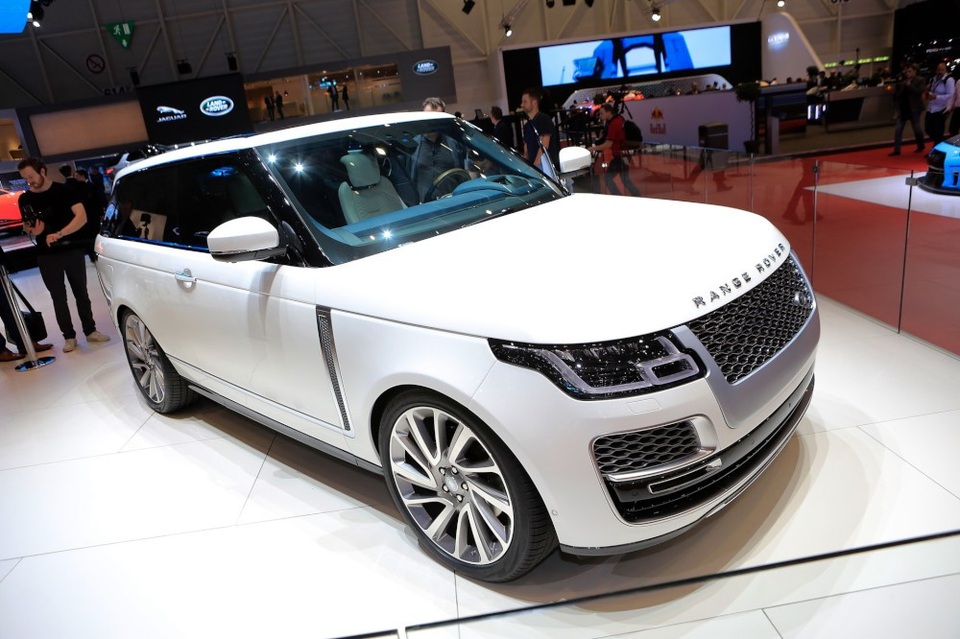 SUV 2 cửa Range Rover SV Coupe - Cuộc chơi táo bạo của Land Rover - 4 SUV 2 cửa Range Rover SV Coupe - Cuộc chơi táo bạo của Land Rover - 4