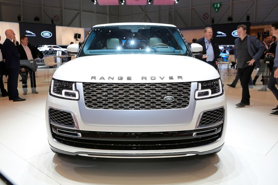 SUV 2 cửa Range Rover SV Coupe - Cuộc chơi táo bạo của Land Rover - 3 SUV 2 cửa Range Rover SV Coupe - Cuộc chơi táo bạo của Land Rover - 3