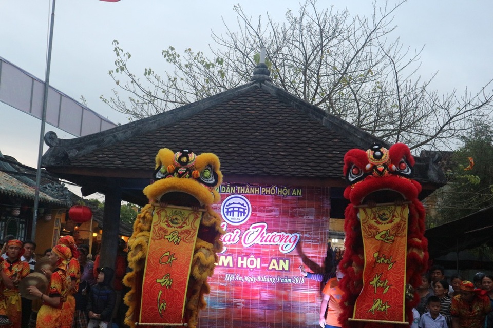 Hội An khai trương thêm một chợ đêm phục vụ du khách - 1 Hội An khai trương thêm một chợ đêm phục vụ du khách - 1