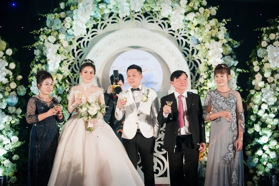 Chuyện tình lãng mạn "quen nhau từ bé, trúng sét ái tình khi lớn" của cặp đôi Hà Tĩnh - 4 Chuyện tình lãng mạn "quen nhau từ bé, trúng sét ái tình khi lớn" của cặp đôi Hà Tĩnh - 4