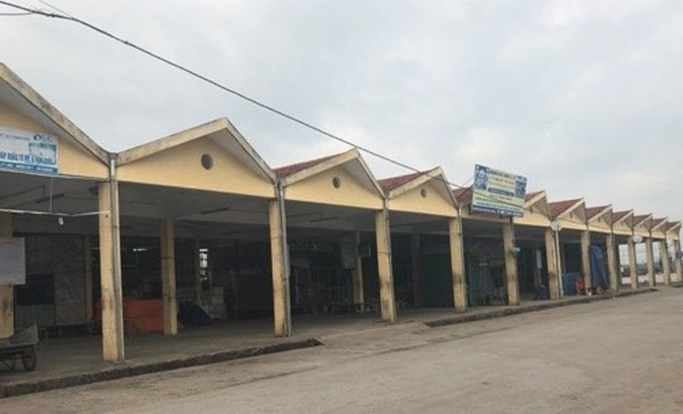 Hàng trăm tàu thuyền “phơi xác” trên bờ biển - 3 Nhà máy chế biến bột cá, thu hút hàng nghìn lao động tại địa phương với thu nhập ổn định, nay cũng rơi vào tình cảnh thiếu nguồn nguyên liệu