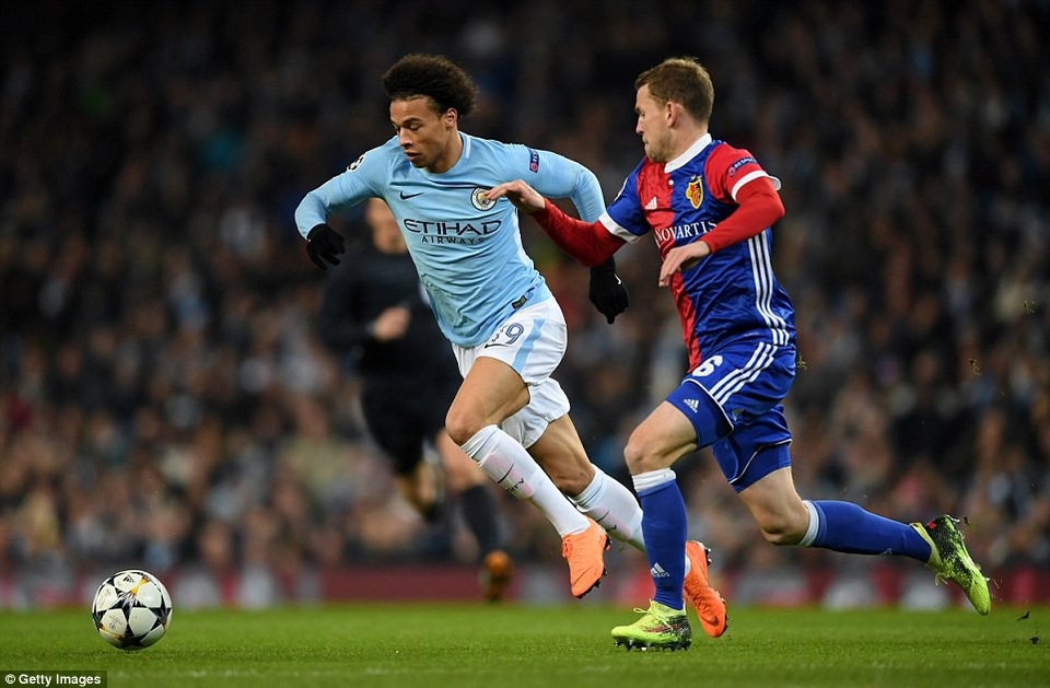 Man City 1-2 Basel: Cú sốc bất ngờ ở Etihad - 3
Sane (trái) chỉ chơi hay trong những phút đầu của trận đấu