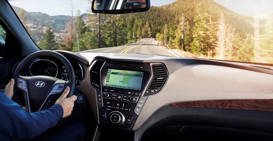 Hyundai Santa Fe 2018 có nguy cơ rơi vô-lăng - 1 Hyundai Santa Fe 2018 có nguy cơ rơi vô-lăng - 1