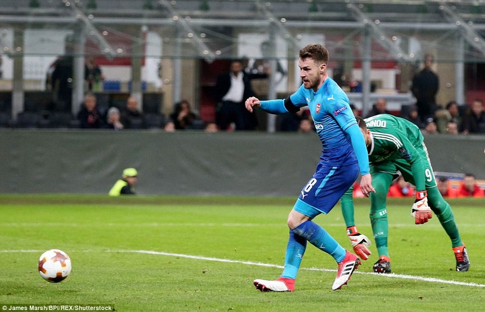 Những khoảnh khắc Arsenal hạ gục AC Milan tại San Siro - 10
Ramsey chính là người luôn giữ được phong độ ổn định trong màu áo Arsenal mùa giải này