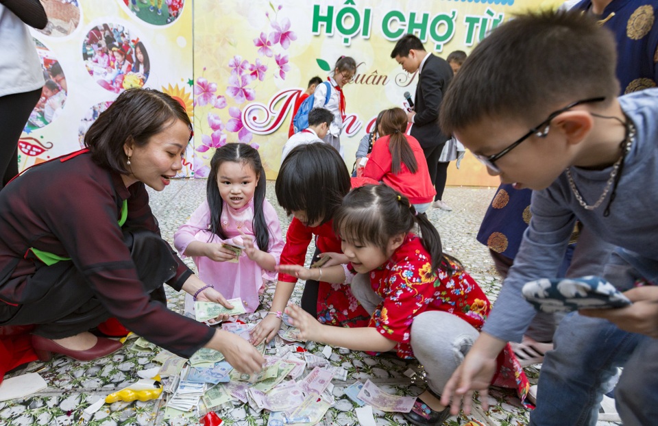 Học sinh Hà Nội quyên góp được gần 1,2 tỷ đồng xây cầu vùng cao - 4 Học sinh Hà Nội quyên góp được gần 1,2 tỷ đồng xây cầu vùng cao - 4