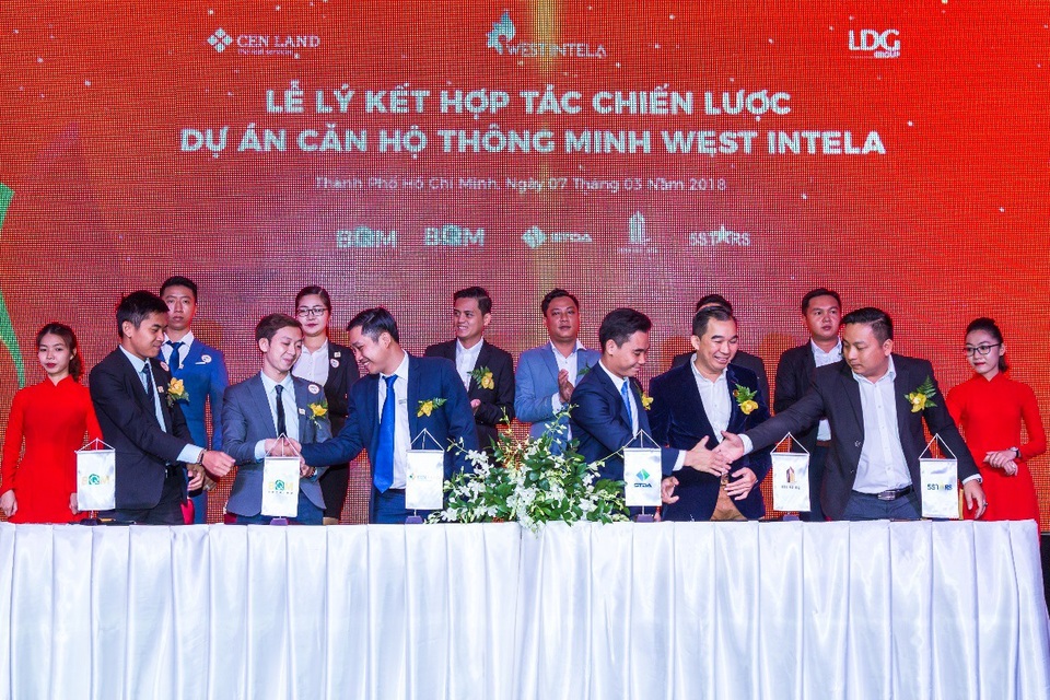 Cenland hợp tác với 5 đơn vị liên kết phân phối căn hộ thông minh West Intela - 1 CENLAND ký kết hợp tác chiến lược với 5 đơn vị liên kết: STDA Miền Nam, Thuận Phát Hưng, Bảo Quang Minh, Bảo Quang Minh Premium và 5S.