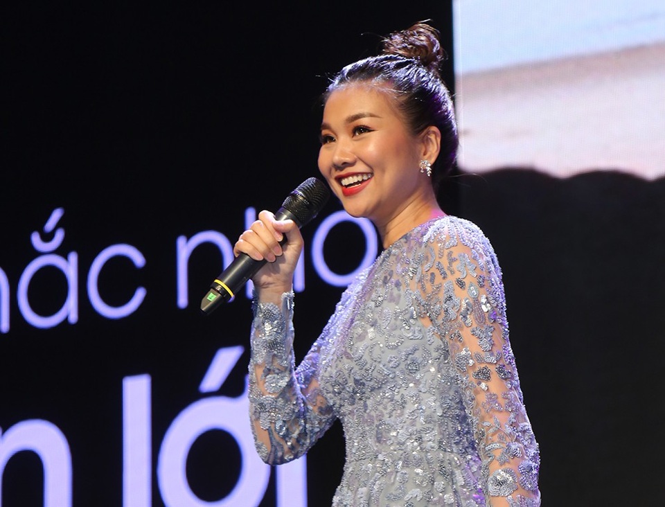 Thanh Hằng nói gì khi hát "Mình cưới nhau đi" trước đông đảo khán giả? - 1 Thanh Hằng trẻ trung, xinh đẹp khi xuất hiện tại sự kiện