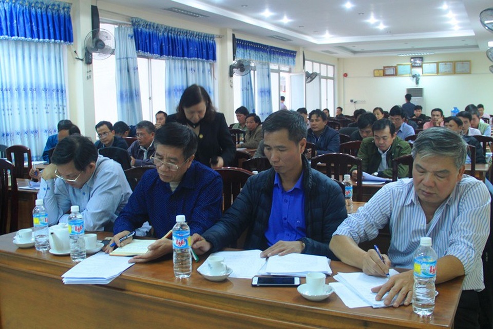 Tàu vỏ thép hư hỏng: Công ty Nam Triệu lại… ghi nhận chờ ý kiến - 2 Đại diện Công ty TNHH MTV Nam Triệu tại cuộc họp xử lý vụ tàu vỏ thép hư hỏng phải nằm bờ