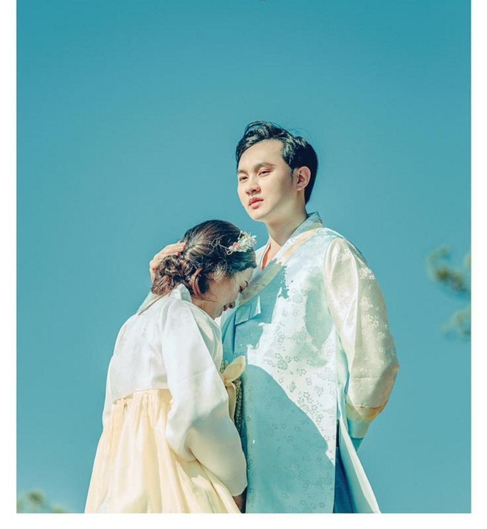 Ngoài điểm chung là fans hâm mộ của nữ ca sĩ “họa mi tóc nâu” thì Henry và Joyce còn có rất nhiều điểm chung như cùng thích châu Âu, bướng bỉnh như nhau…