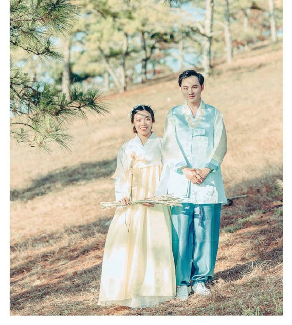 Sau khoảng thời gian dài tìm hiểu, cặp đôi đã quyết định đến tháng 6 tới đây sẽ chính thức về chung một nhà, kết thúc có hậu cho một chuyện tình nửa vòng trái đất.